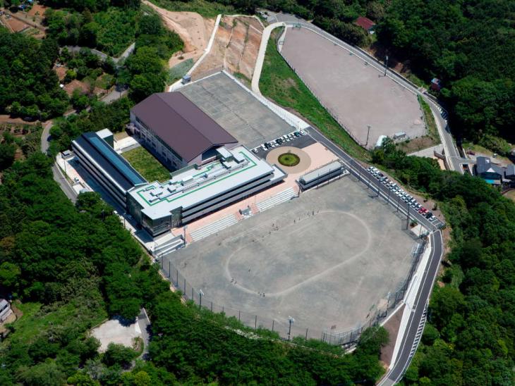 大仁中学校の俯瞰写真