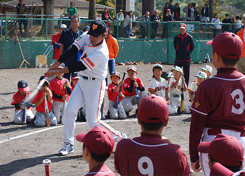 10月28日長嶋茂雄ロード記念少年野球教室が開催3