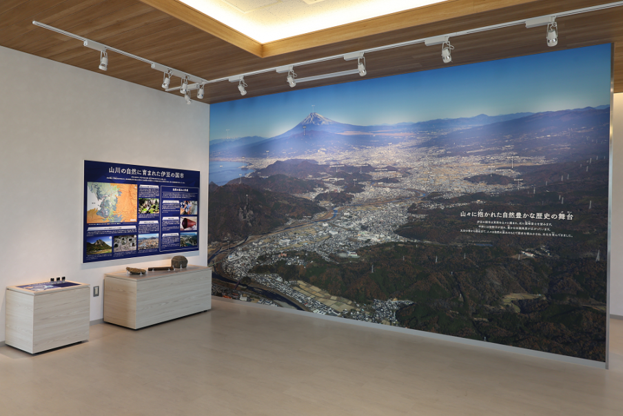 1階地形地質展示