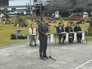 挨拶をする山下市長