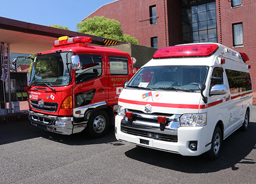 ポンプ・救急車寄贈式2
