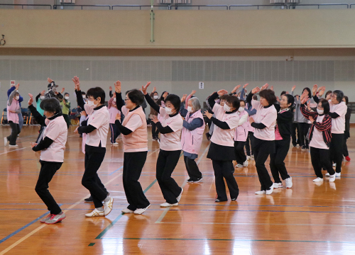 2月25日シニアクラブ伊豆の国が「伊豆の国市レクダンス講習会」を開催1