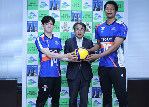東レ表敬