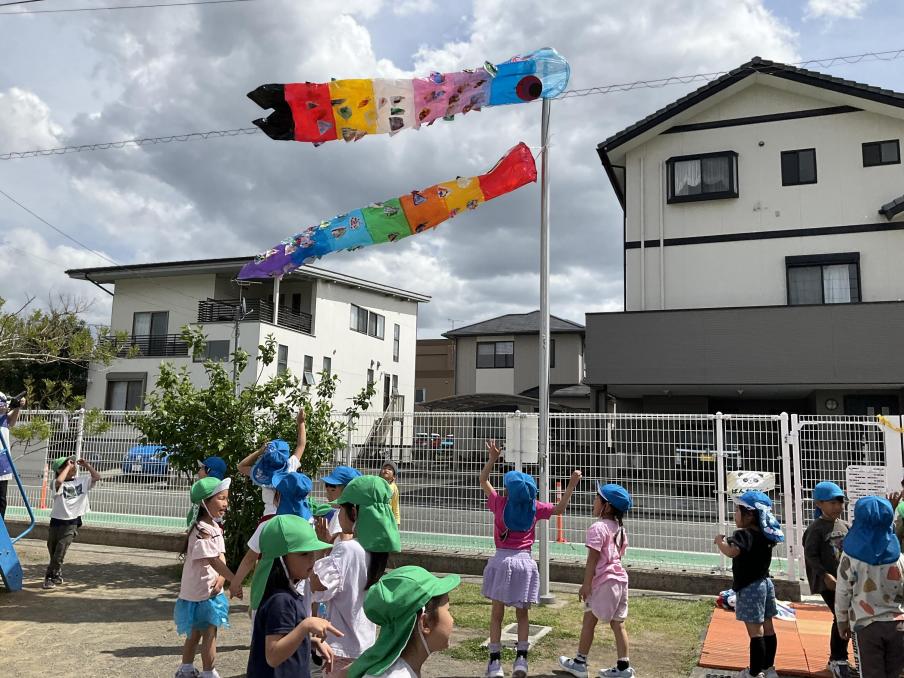 にじいろこども園の4月の様子